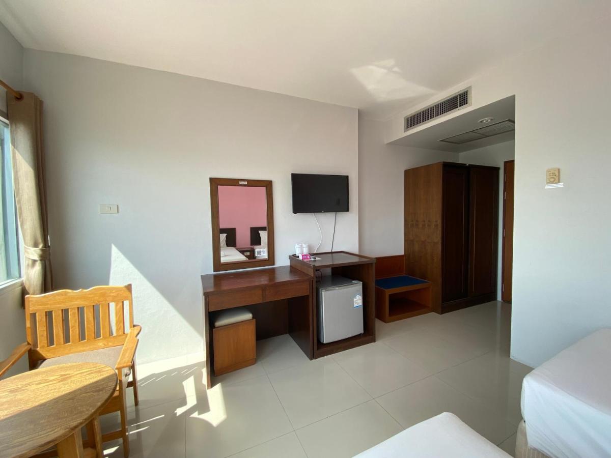 Prachuap Beach Hotel Prachuap Khiri Khan Exterior photo