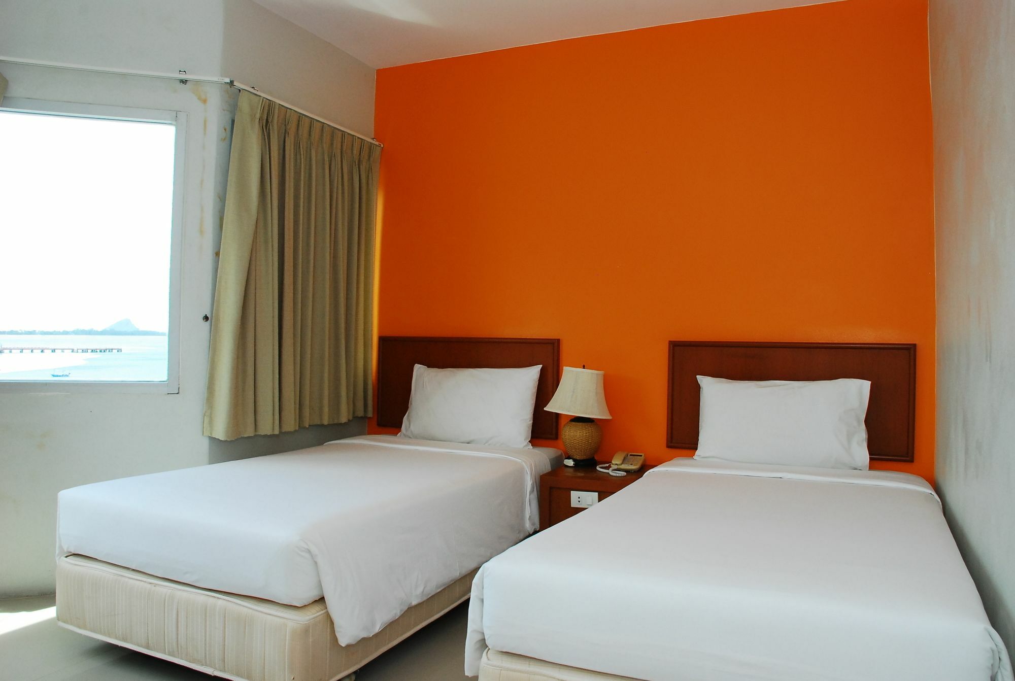 Prachuap Beach Hotel Prachuap Khiri Khan Exterior photo
